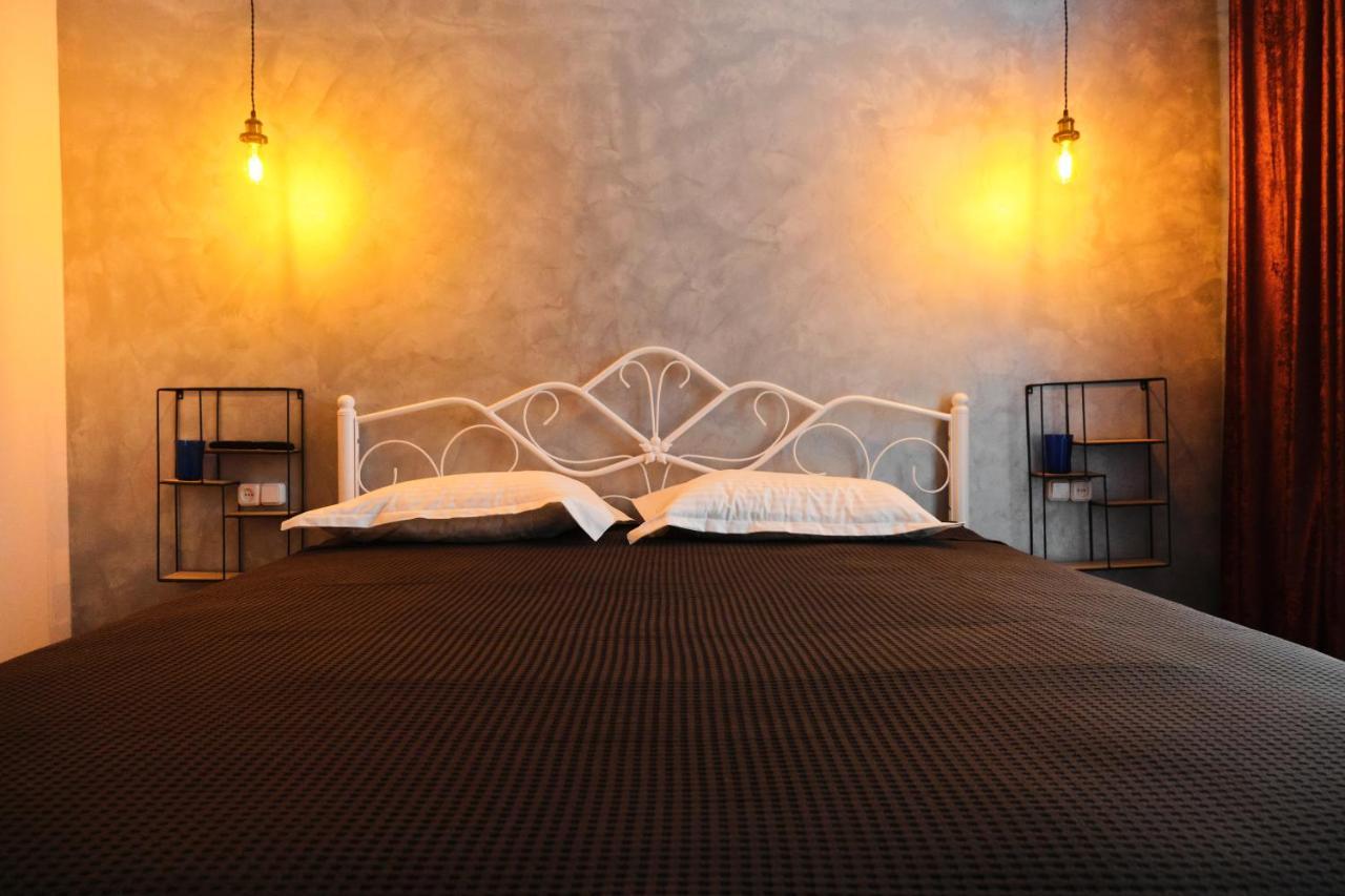 Hi Астана Hotell Exteriör bild