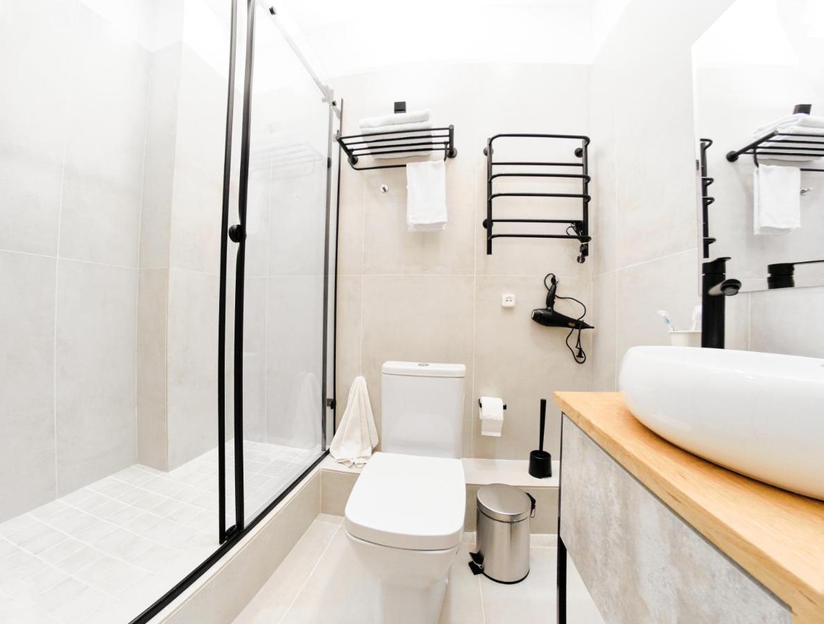 Hi Астана Hotell Exteriör bild