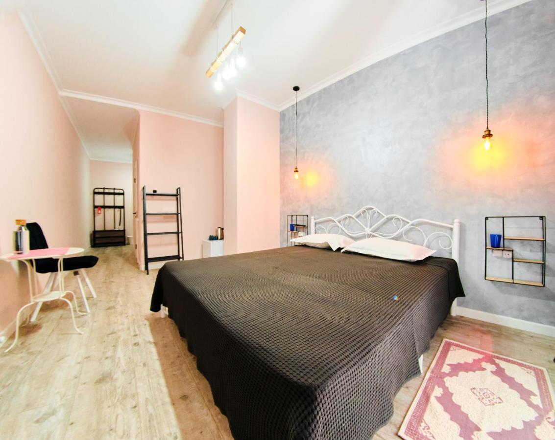 Hi Астана Hotell Exteriör bild
